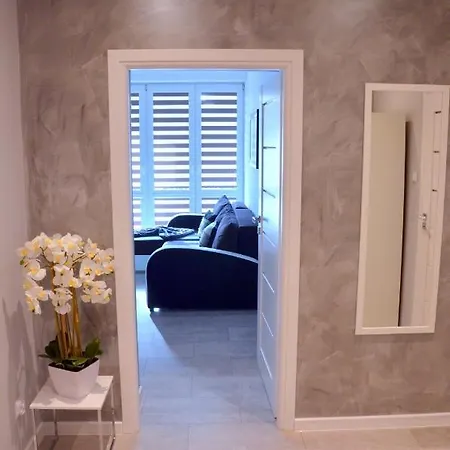 アパート Deluxe 1