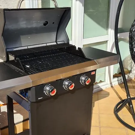 Deluxe 1